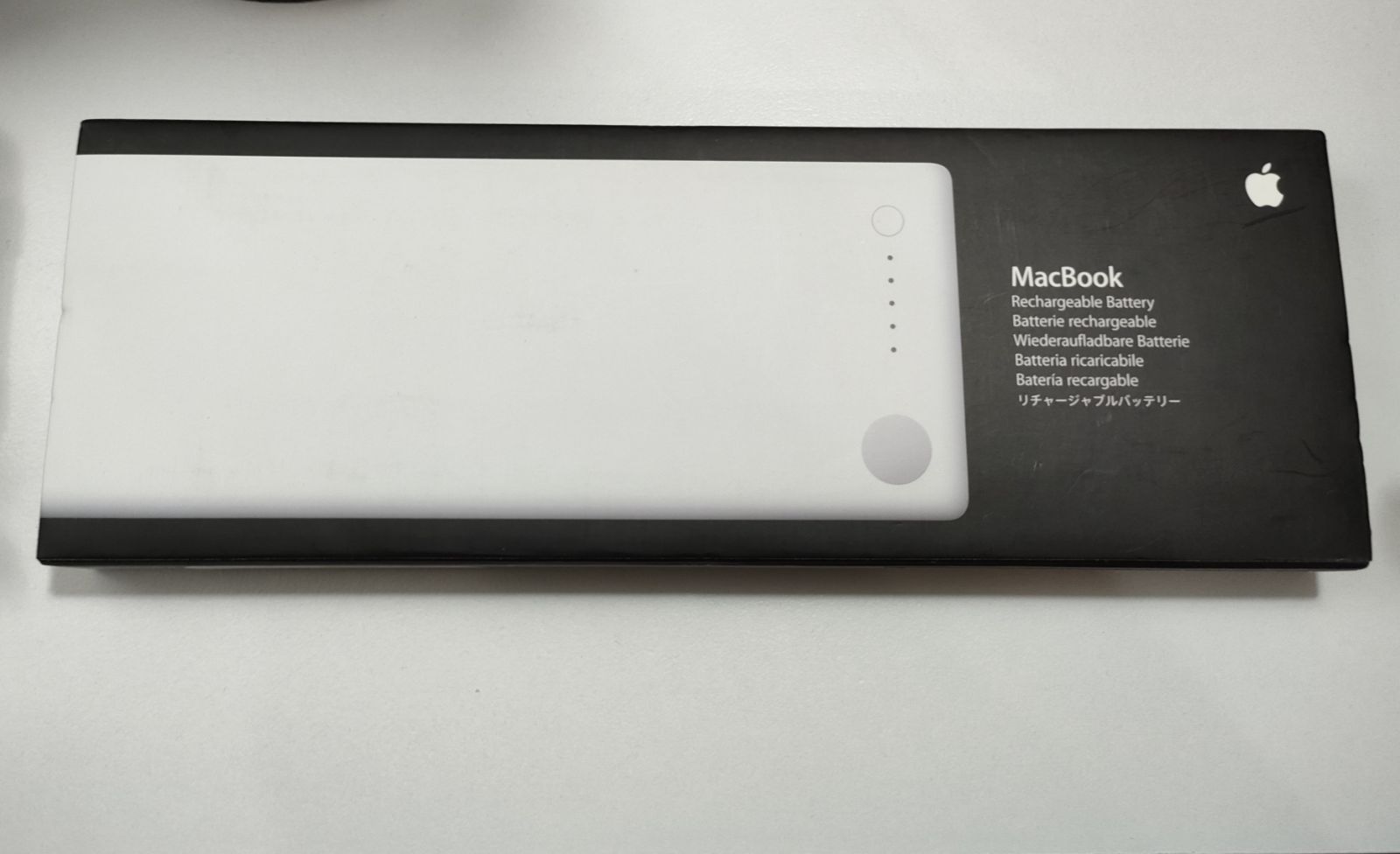 Apple MacBookリチャージャブルバッテリー MA561J/A ホワイト / 管