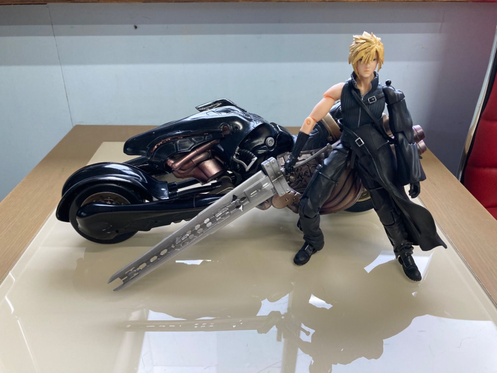 フィギュア ファイナルファンタジーVII クラウド・ストライフ