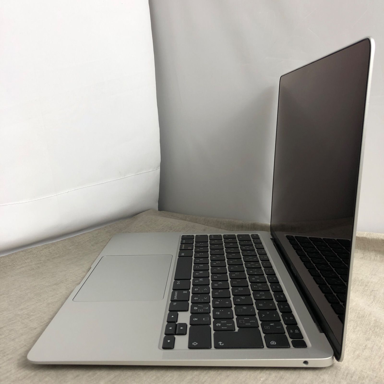 本体のみ】Apple MacBook Air (Retina, 13インチ, 2020)【i5・16GB 