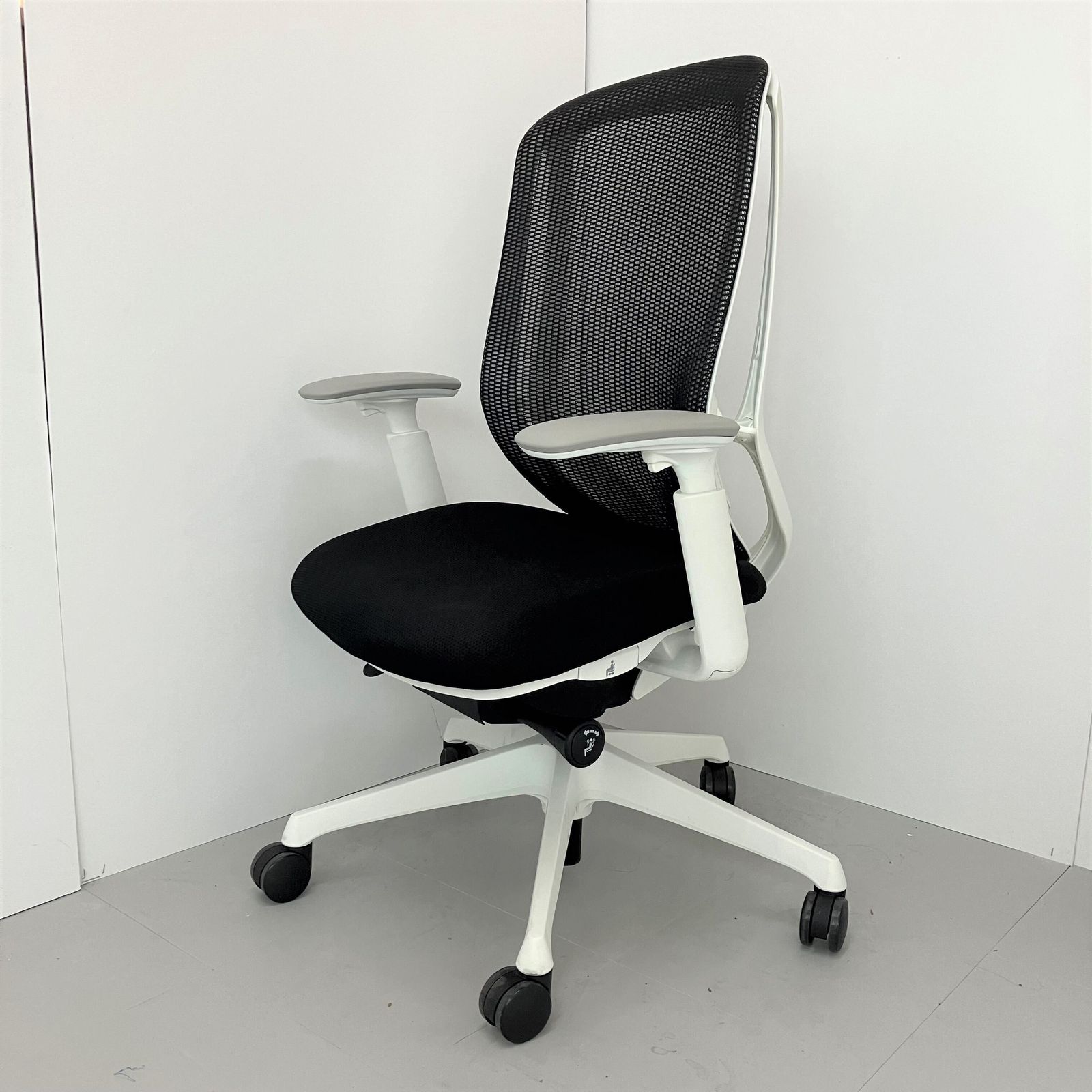 【中古 S(美品)】Sylphy(シルフィー) C685XW-FMP1【＊使用期間：3ヶ月程度＊】
