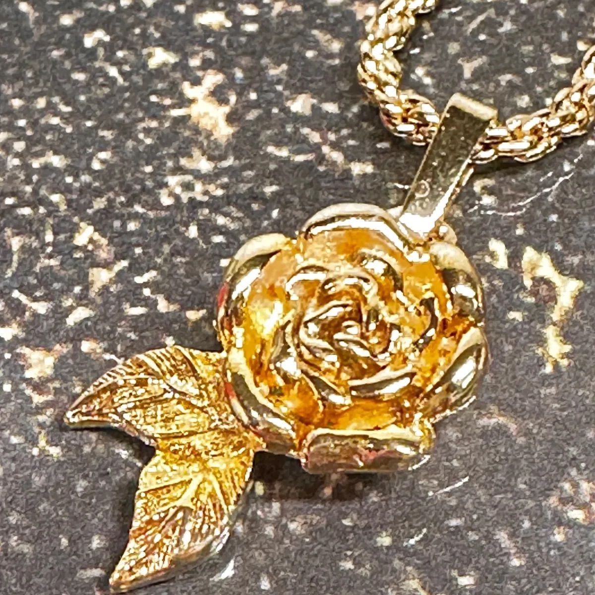 極美品　ChristianDior ディオール ヴィンテージ バラ　ネックレス Christian Dior - 極美品ChristianDiorヴィンテージ バラ