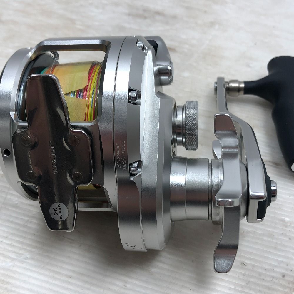 SHIMANO - ΣΣSHIMANO シマノ OCEA JIGGER 20オシアジガー 4000HG 両軸リール やや傷や汚れあり ΣΣSHIMANO シマノ OCEA JIGGER 20オシアジガー 4000HG 両軸