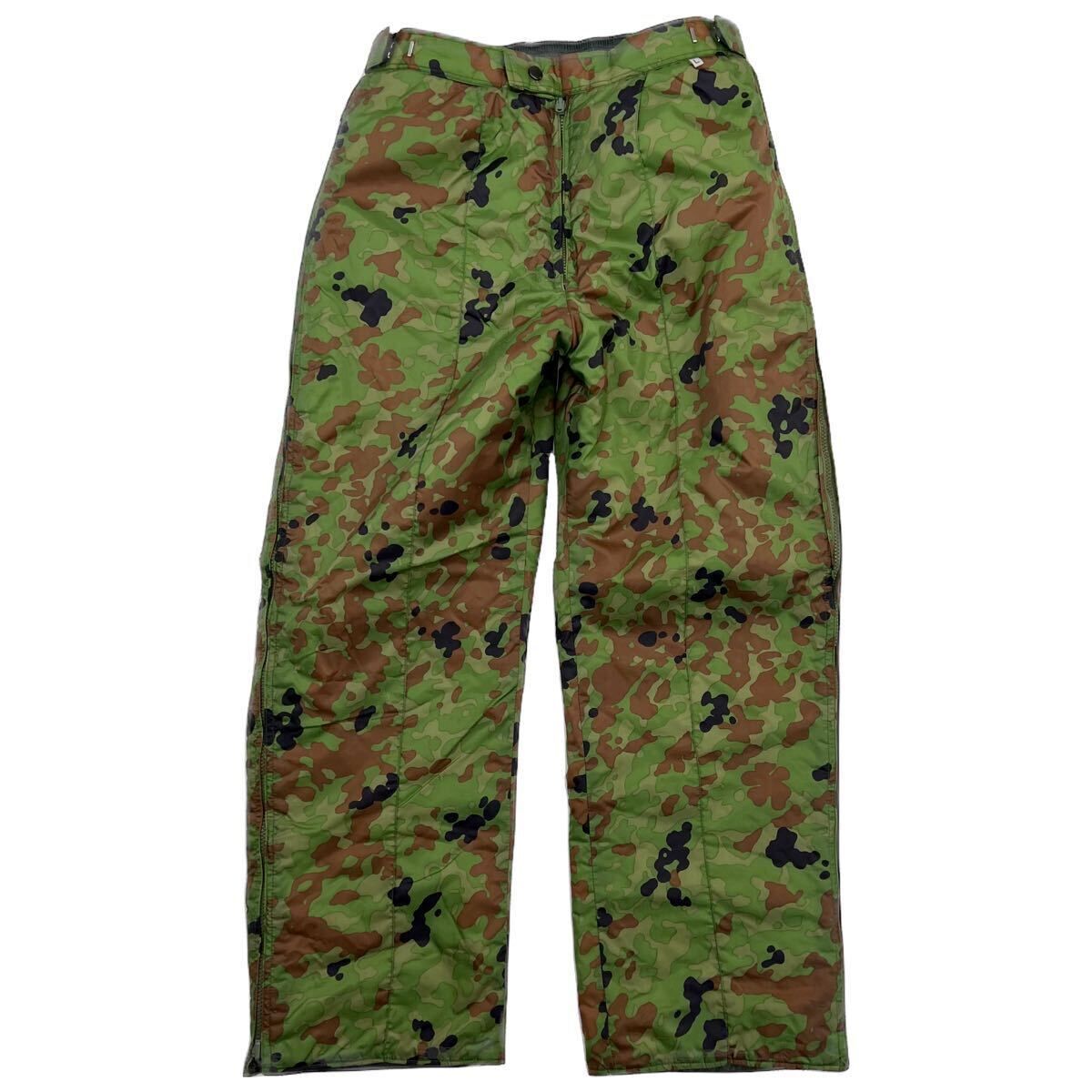 陸自迷彩  中綿 パンツ リバーシブル カモフラ カーキ L 秋冬 野外 防寒 ミリタリー アウトドア キャンプ 希少 軍モノ 人気 JS1060