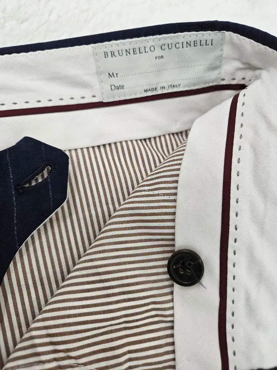 ブルネロ BRUNELLO CUCINELLI(ブルネロクチネリ) ネイビー ピン