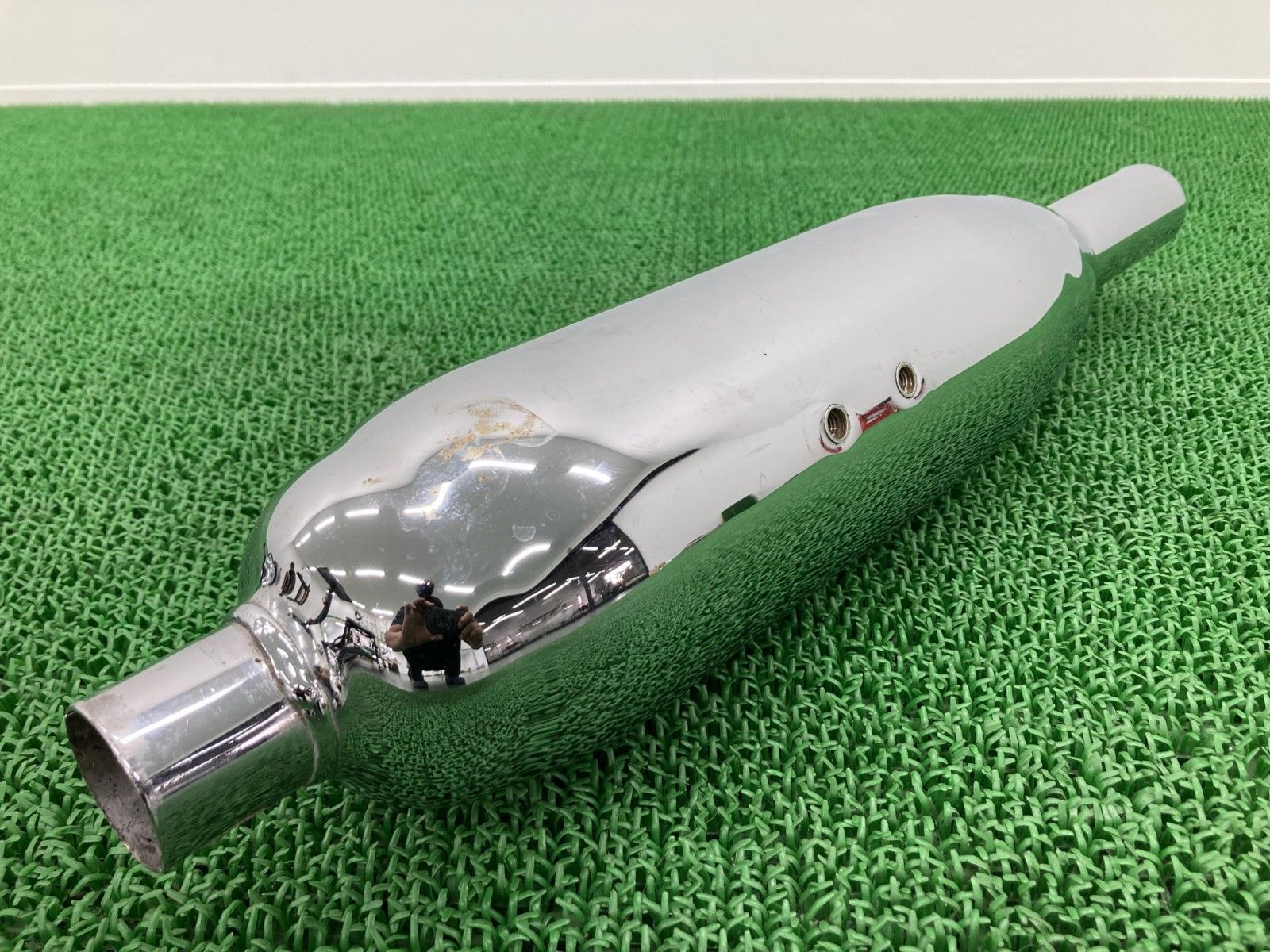 サンダーバード900 サイレンサーマフラー 右 2201550 トライアンフ(TRIUMPH) 純正 トライアンフ ThunderBird 品薄 希少品 【中古】 22 サンダーバード900 サイレンサーマフラー 右 2201550 トライアンフ
