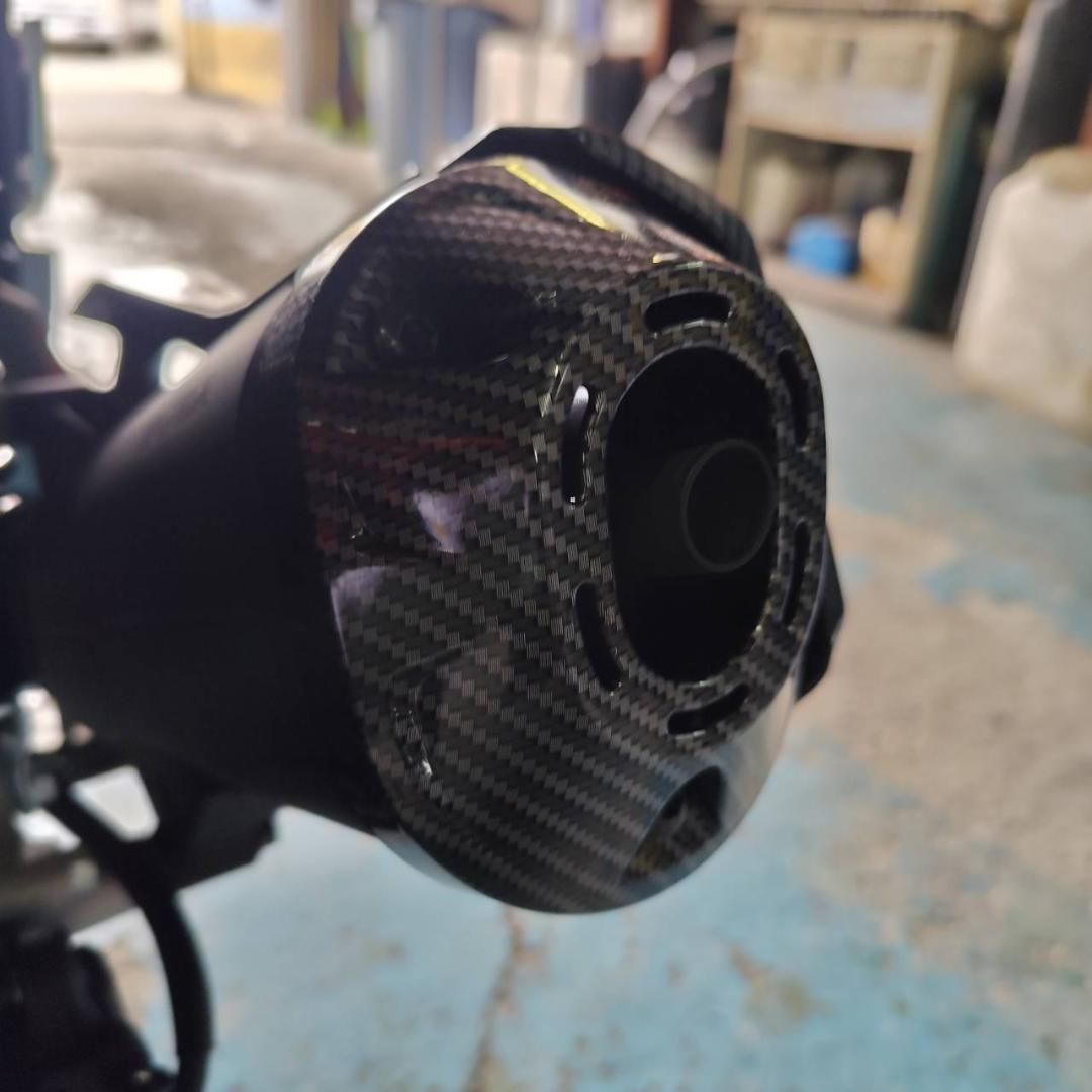 2021年PCX(JK05/KF47)NEMO・マフラーエンドキャップカーボン色