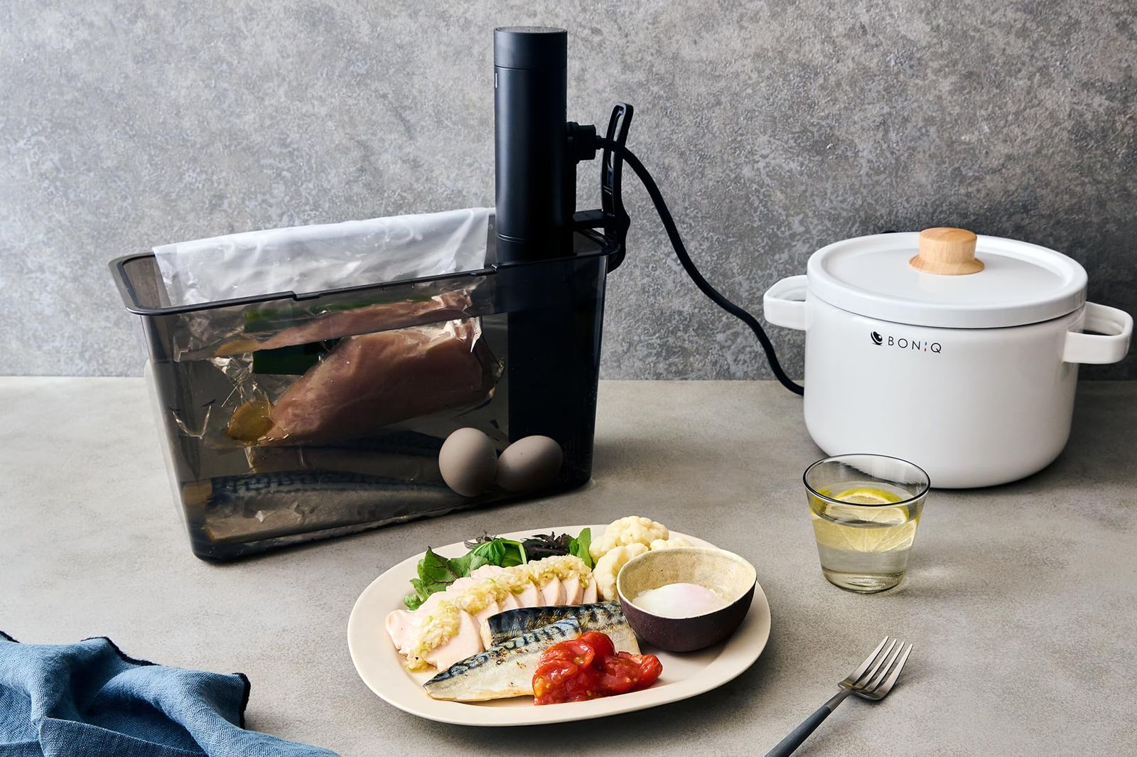 ボニーク 鍋 BONIQ ホーロー ピュアホワイト パスタ鍋 深鍋 調理鍋 直火 IH キャセロール 5.6L 直径22cm 高さ19cm 蓋なしの高さ15cm 低温調理器 鍋 低温調理