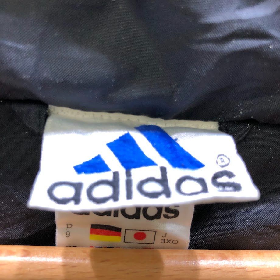 adidas/アディダス 万国旗タグ ナイロン中綿ジャケット アウター