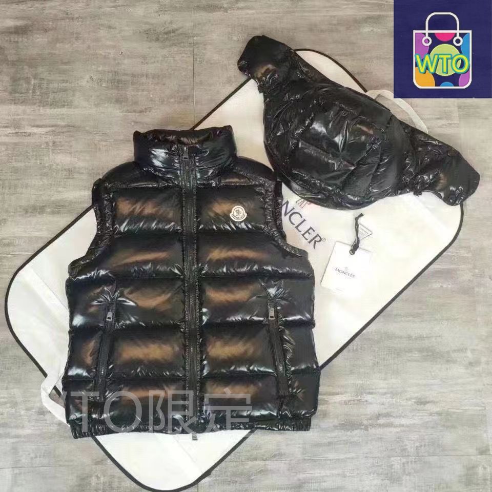 MONCLER モンクレール ダウンベスト　収納袋付き　未使用に近い 新品未使用?】MONCLER （モンクレール） ダウンベスト｜本日限定