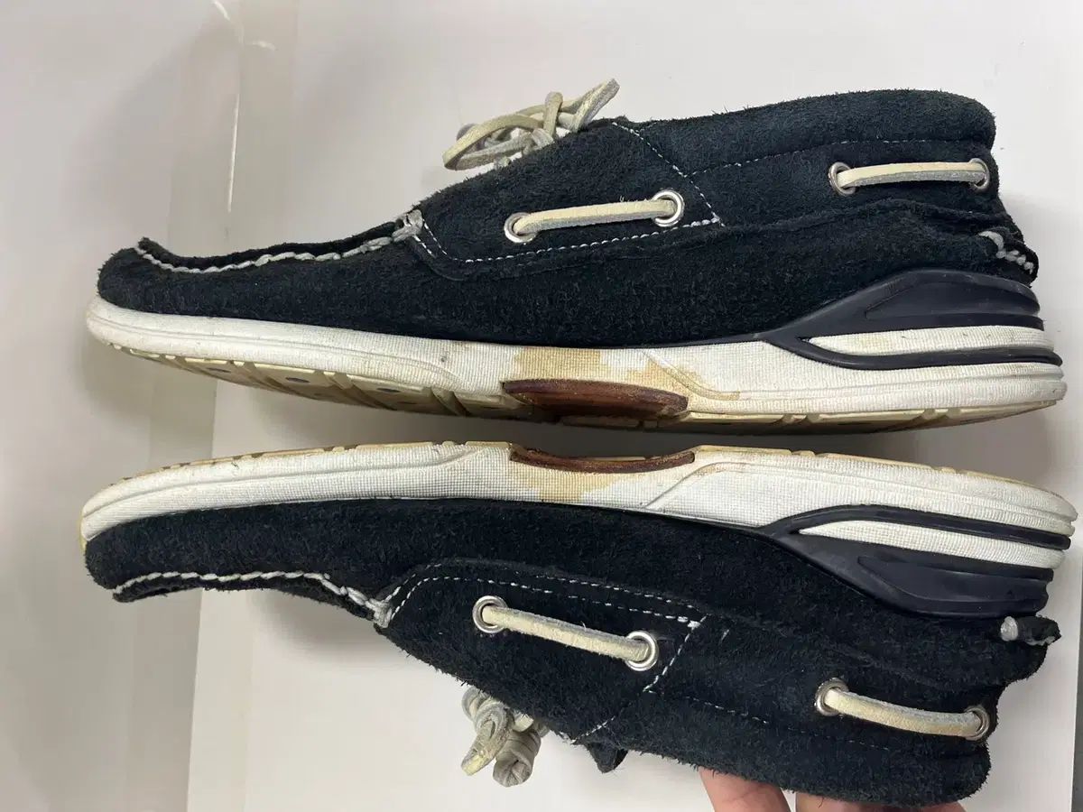 visvim ビズビム 黒 スエード ポシェット 9b516e415a2fe213bbe502dd929c7d