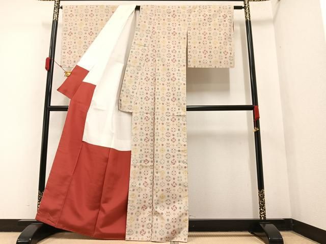 平和屋着物○上質な紬 舞花文 正絹 逸品 未使用 AAAY5954ph - メルカリ 