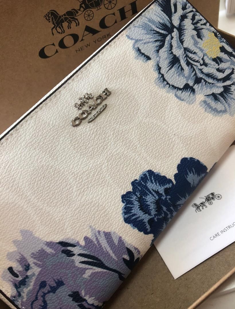 COACH コーチ 新品 ホワイト 紫 花柄 長財布 レディース 小物