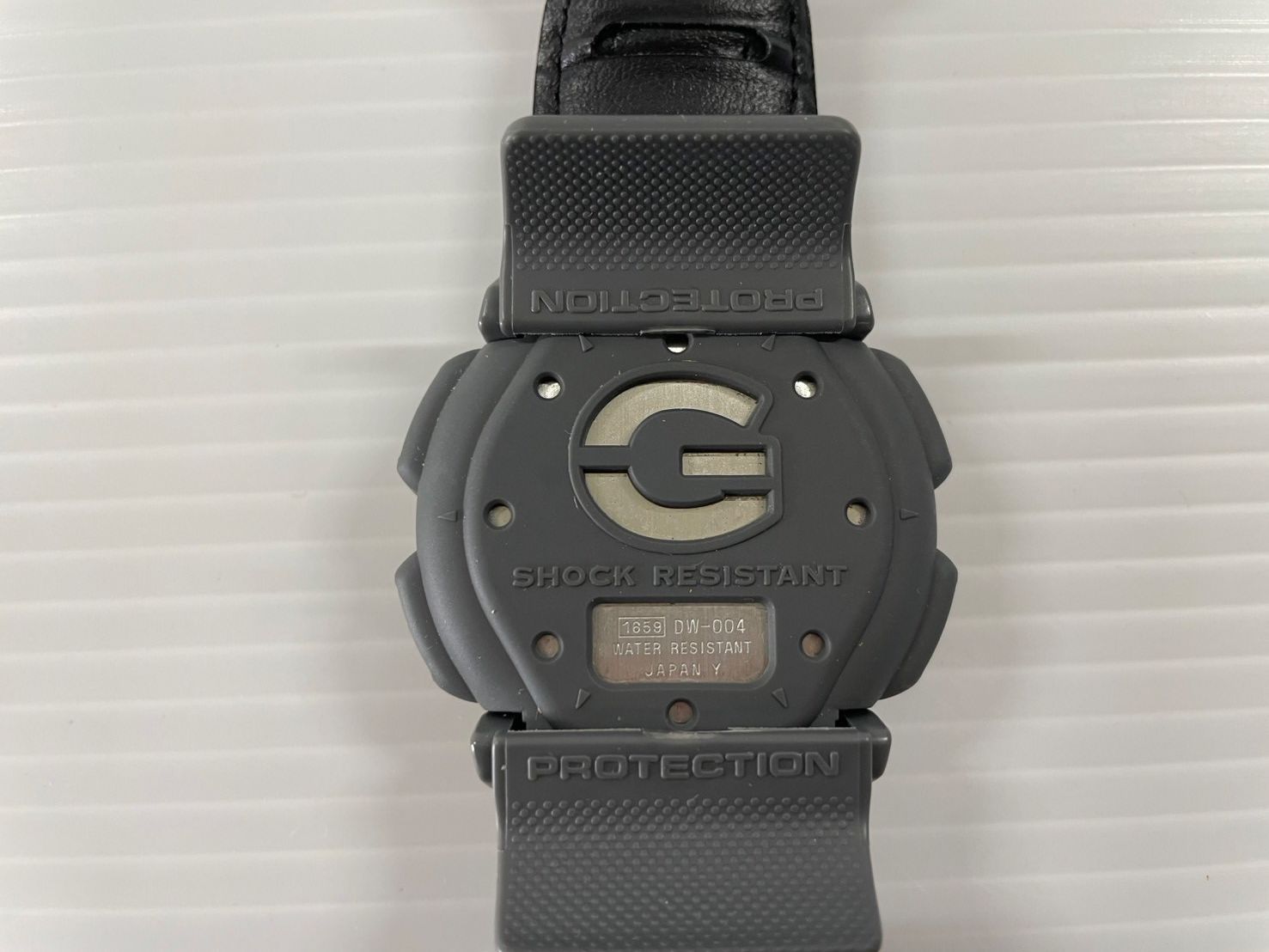 casio G-SHOCK ジーショックDW-004とDW-9000のセット CASIO/カシオ G-SHOCK腕時計2点セット DW-9000/DW-004【中古品】 2025年