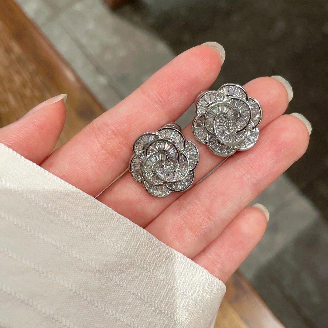 希少品★CHANEL ピアス ビンテージ 希少品！CHANEL♡チェーンピアス ハート ヴィンテージ ピアス
