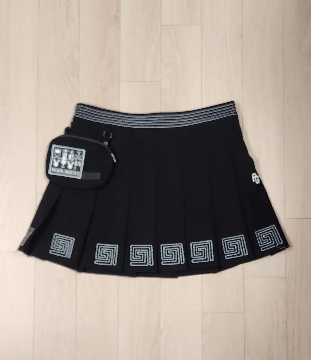 配送商品は通常配送無料。 パーリーゲイツ ゴルフ スティッチ ポケット プリーツ スカート 67 貧弱な