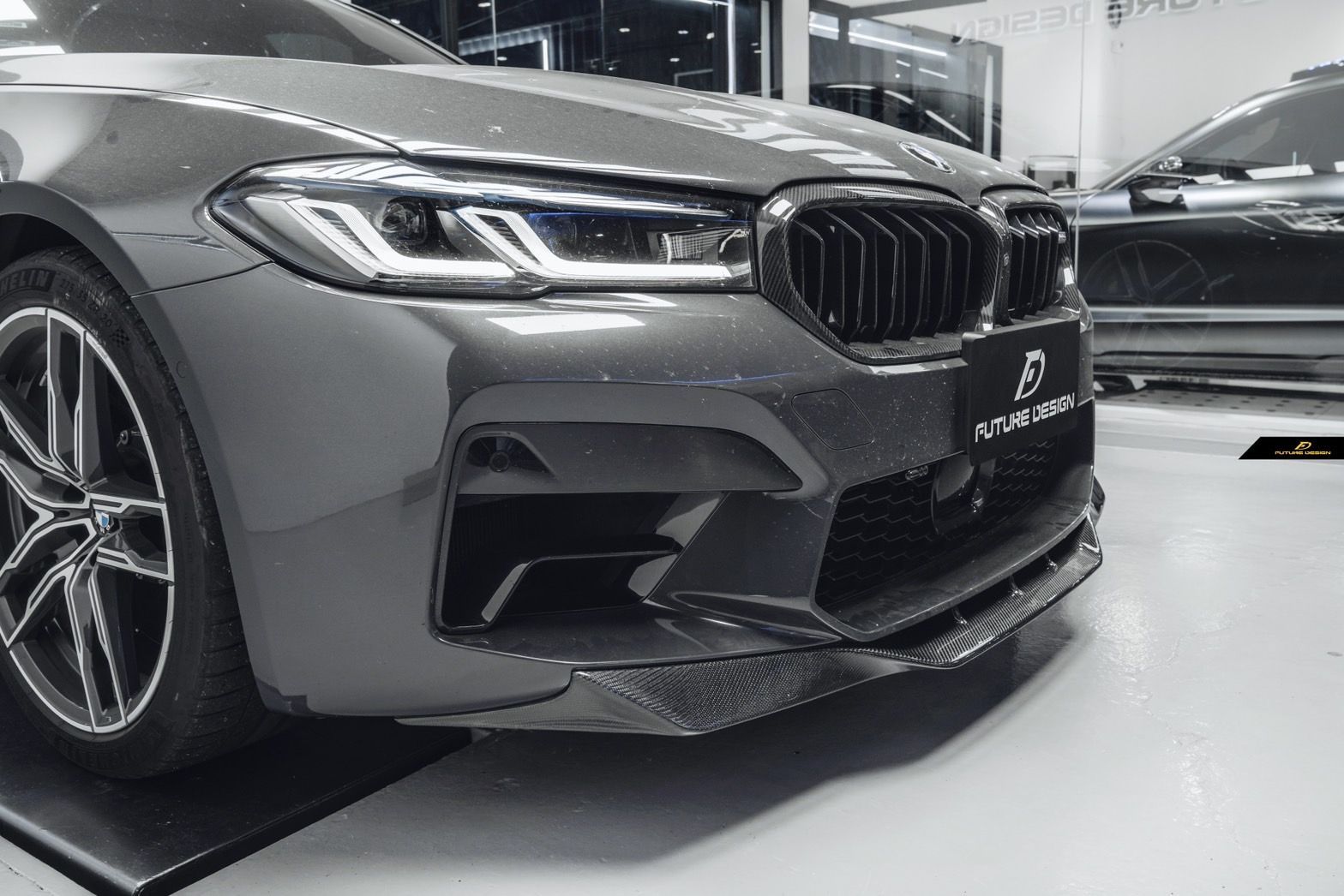 M5 後期車