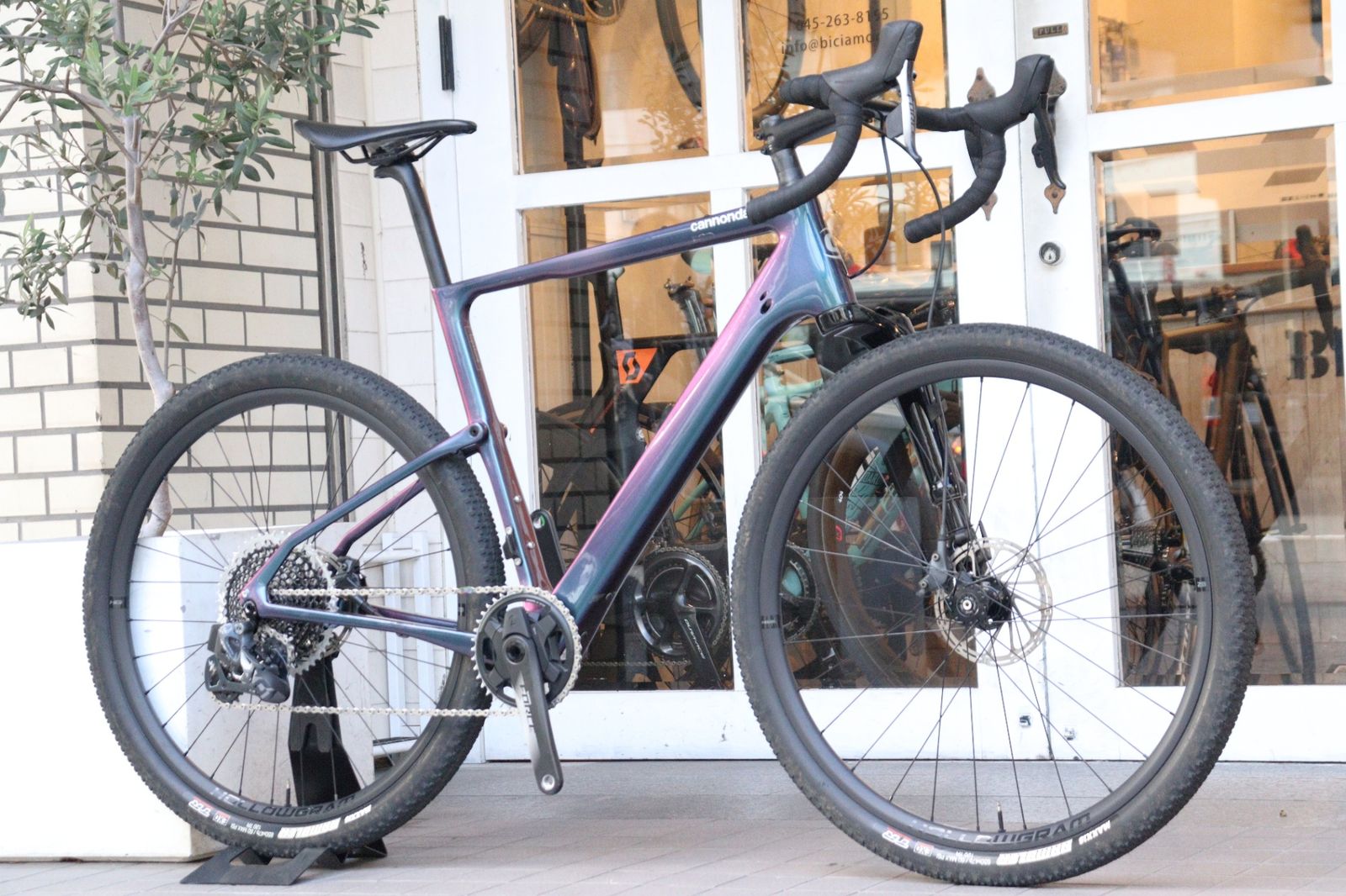 キャノンデール Cannondale トップストーン カーボン レフティ TOPSTONE CARBON LEFTY 1 2021モデル Mサイズ スラム FORCE e-Tap AXS MIX 12S 電動 カーボン グラベルバイク 横浜店