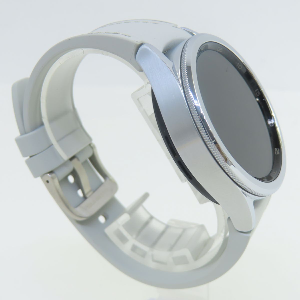 Galaxy Watch6 Classic 43mm シルバー スマートウォッチ SM-R950NZSAXJP