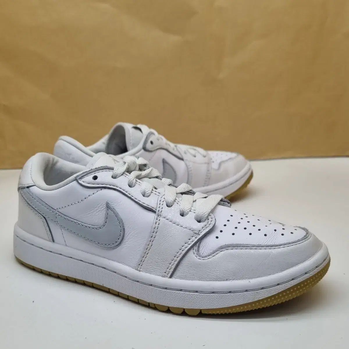 NIKE ナイキ ジョーダン 1 ロー レディースゴルフシューズ 230