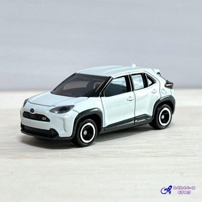 タカラトミー トミカ No.102 トヨタ ヤリスクロス GR SPORT 箱