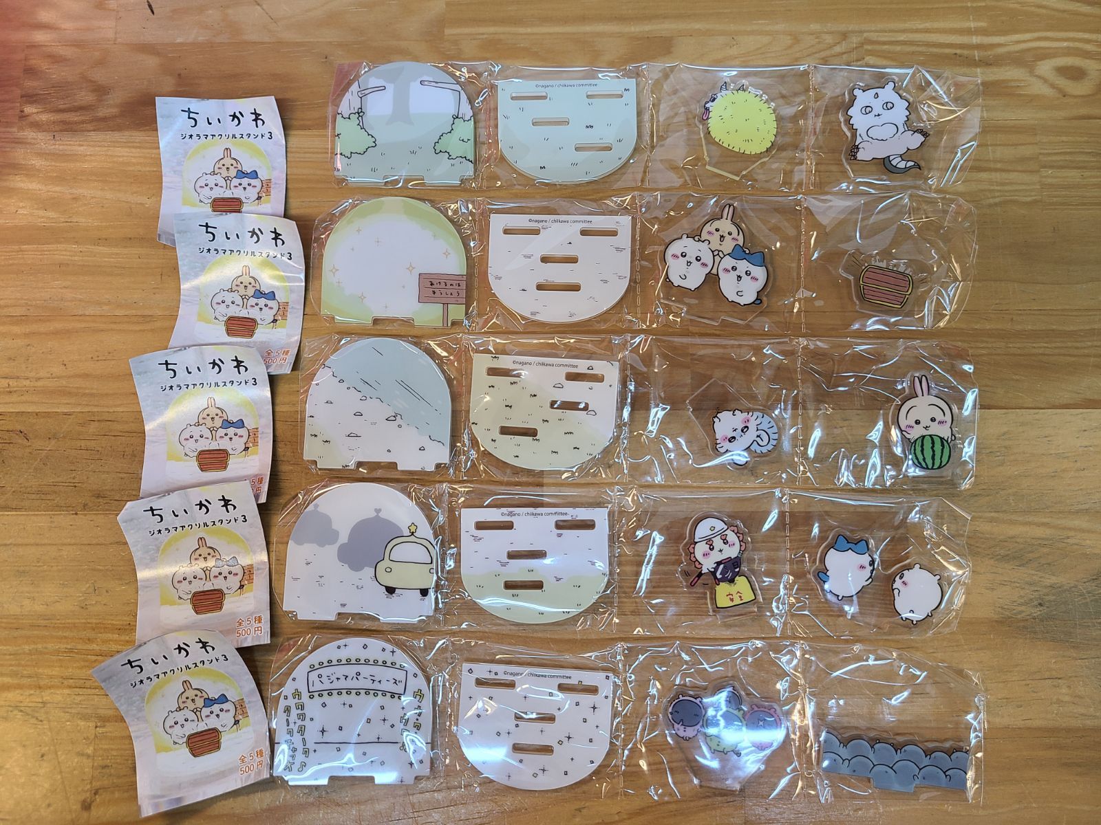 【新品未使用】ちいかわの森　アクリルスタンド　コンプリートセット　（匿名配送） ちいかわ×読売ジャイアンツ トレーディングアクリルスタンド (全