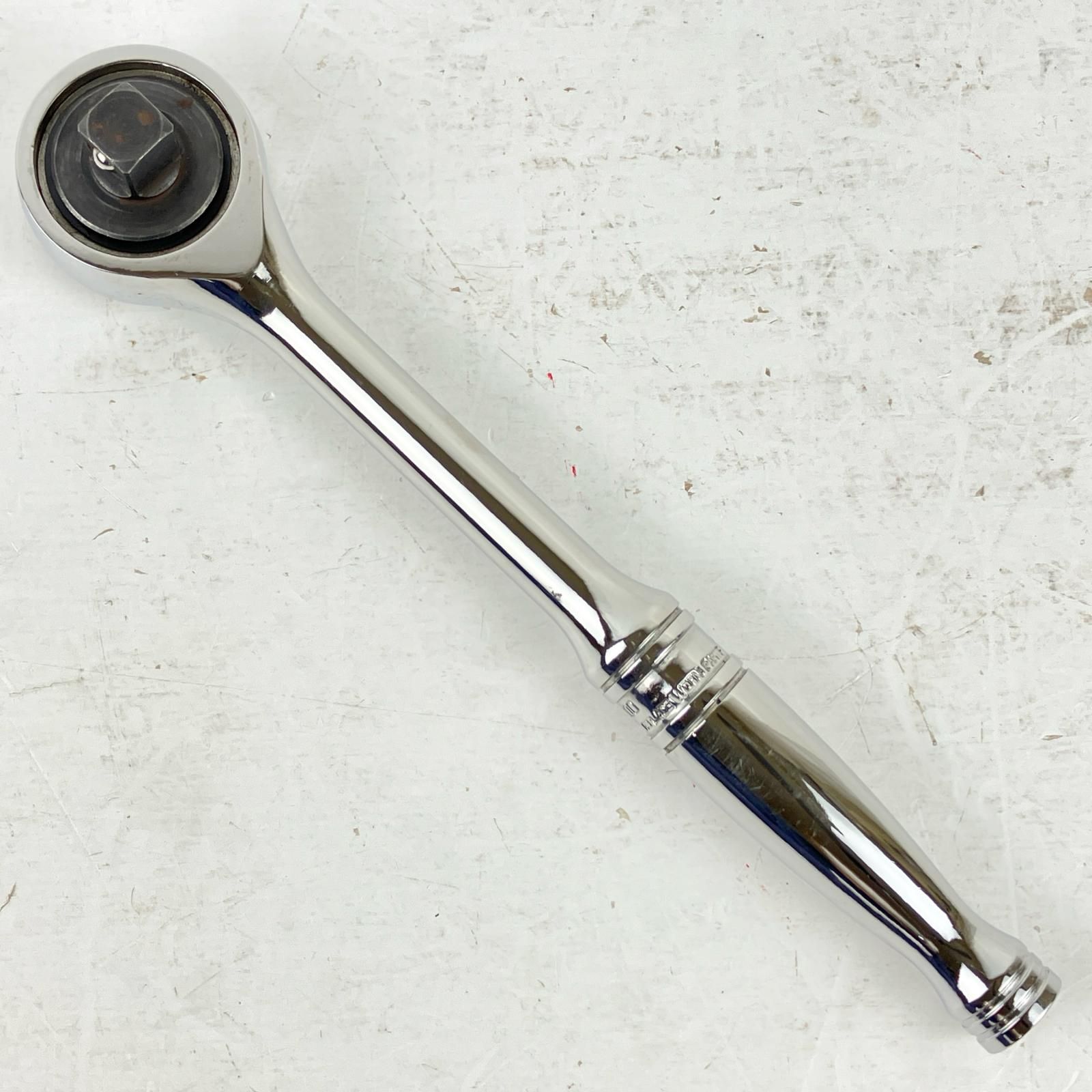 ЗЗSnap-on スナップオン 3/8SQラウンドラチェット 差込角3/8 本体のみ FN100 シルバー Snap-on (スナップオン) 3/8 差し込み ラチェット ラウンドヘッド