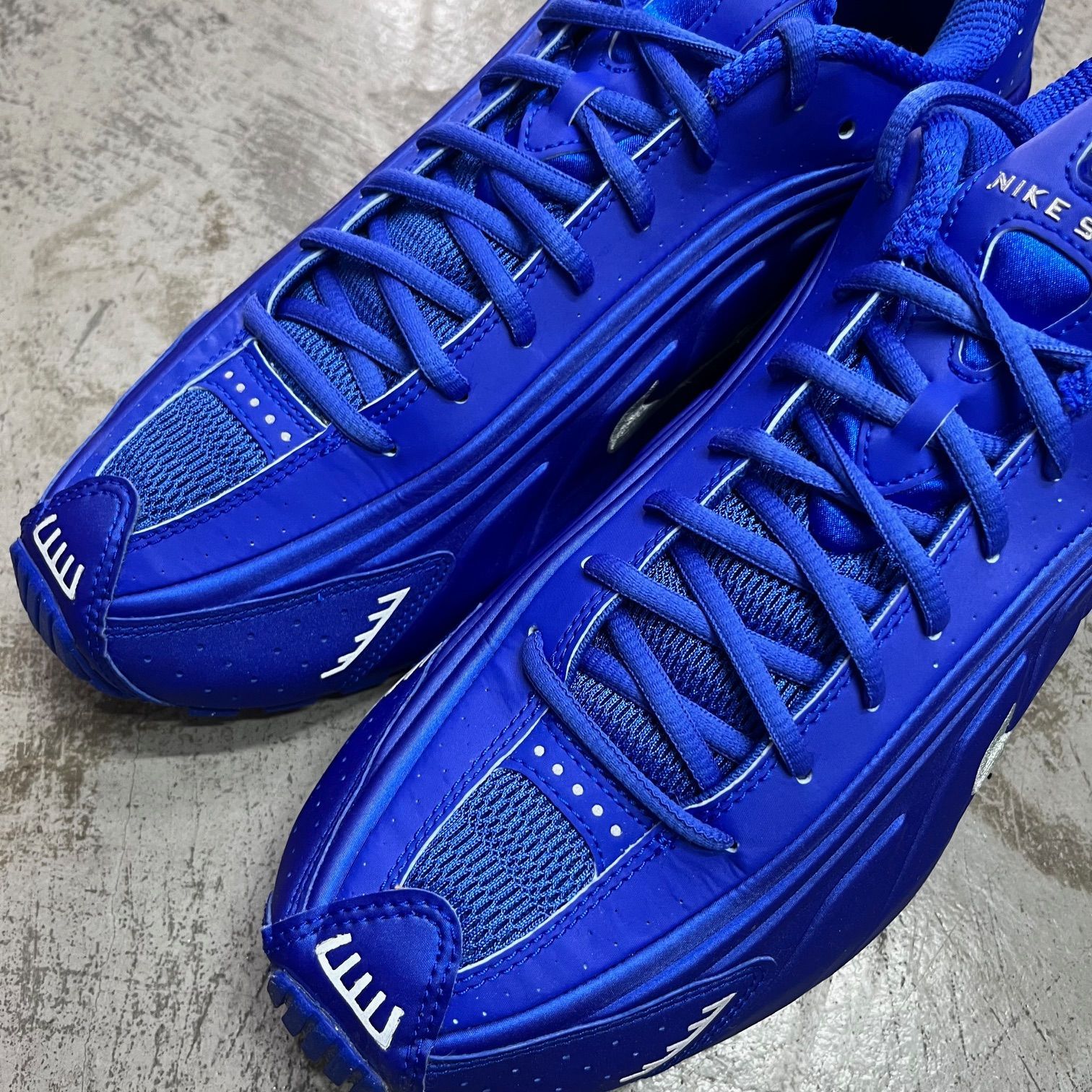 国内正規 NIKE WMNS SHOX R4 国内正規 NIKE WMNS SHOX R4