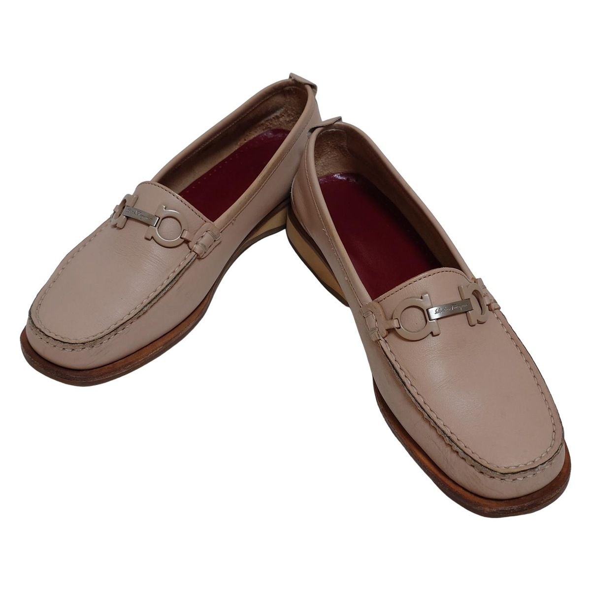 Salvatore Ferragamo フェラガモ ベージュ ローファー フェラガモ Ferragamo ビットローファー 23 ガンチーニ ベージュ