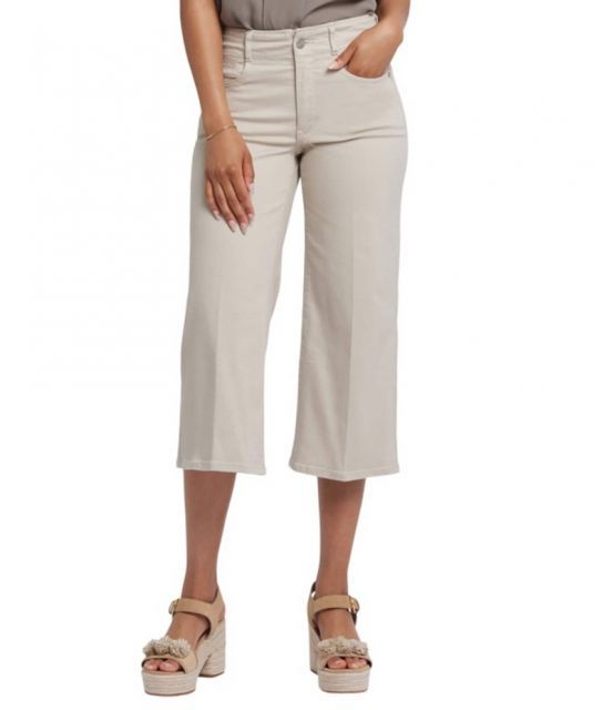 【送料無料】 エヌワイディージェイ レディース デニムパンツ ボトムス Petite Size Brigitte High Waisted Wide Leg Capri Jeans Feather