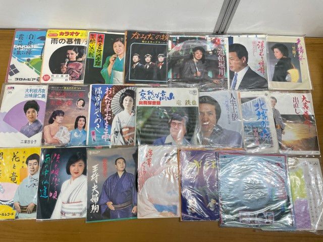 △01)【1点限り!】演歌・歌謡曲などのEPレコードまとめ売り約120枚大量