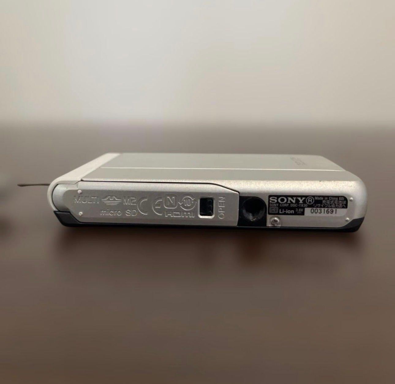 4713 SONY サイバーショット DSC-TX30 シルバー デジカメ 4713 SONY サイバーショット DSC-TX30 シルバー デジカメ