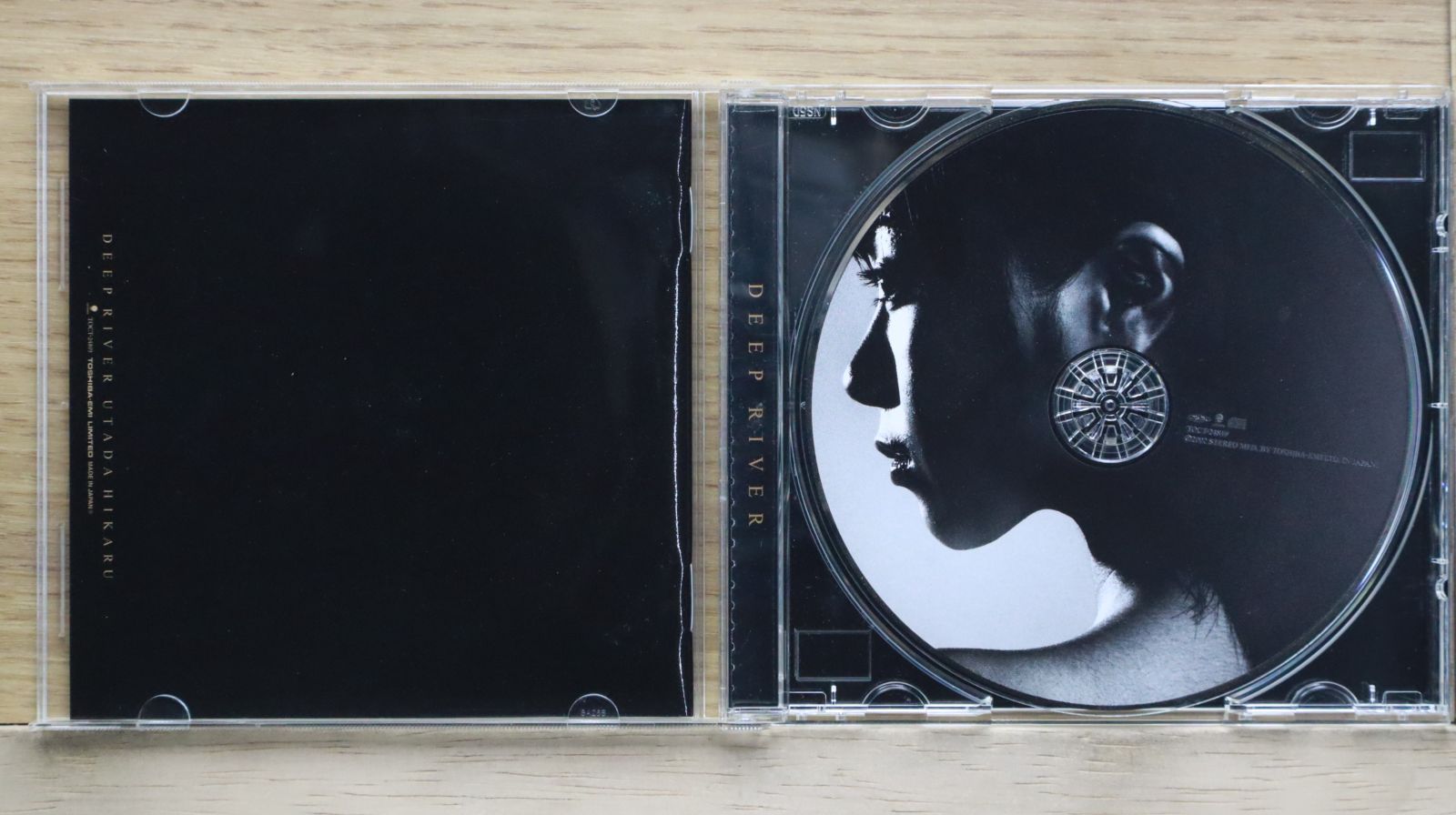 国内盤CD☆宇多田ヒカル/Hikaru Utada□ Deep River 【TOCT24819