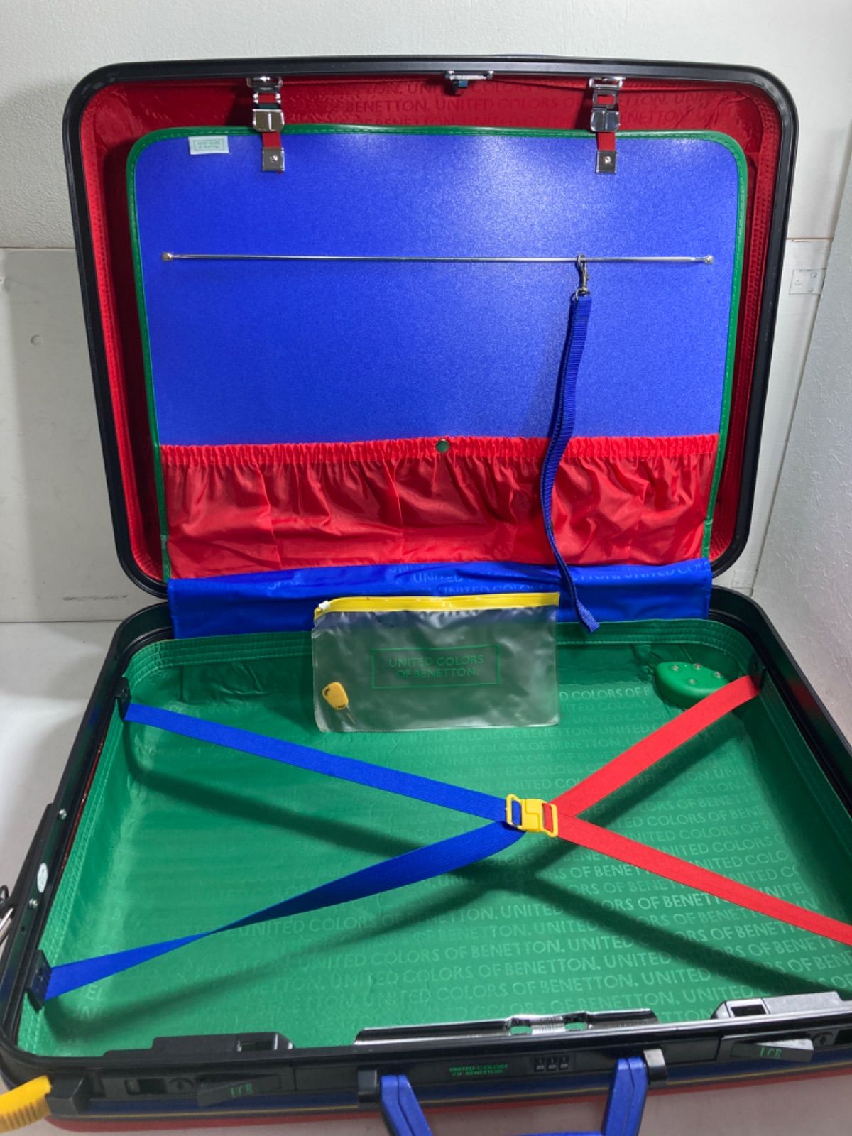 ☆BENETTON ベネトン ユナイテッドカラーズオブベネトン レトロ スーツ