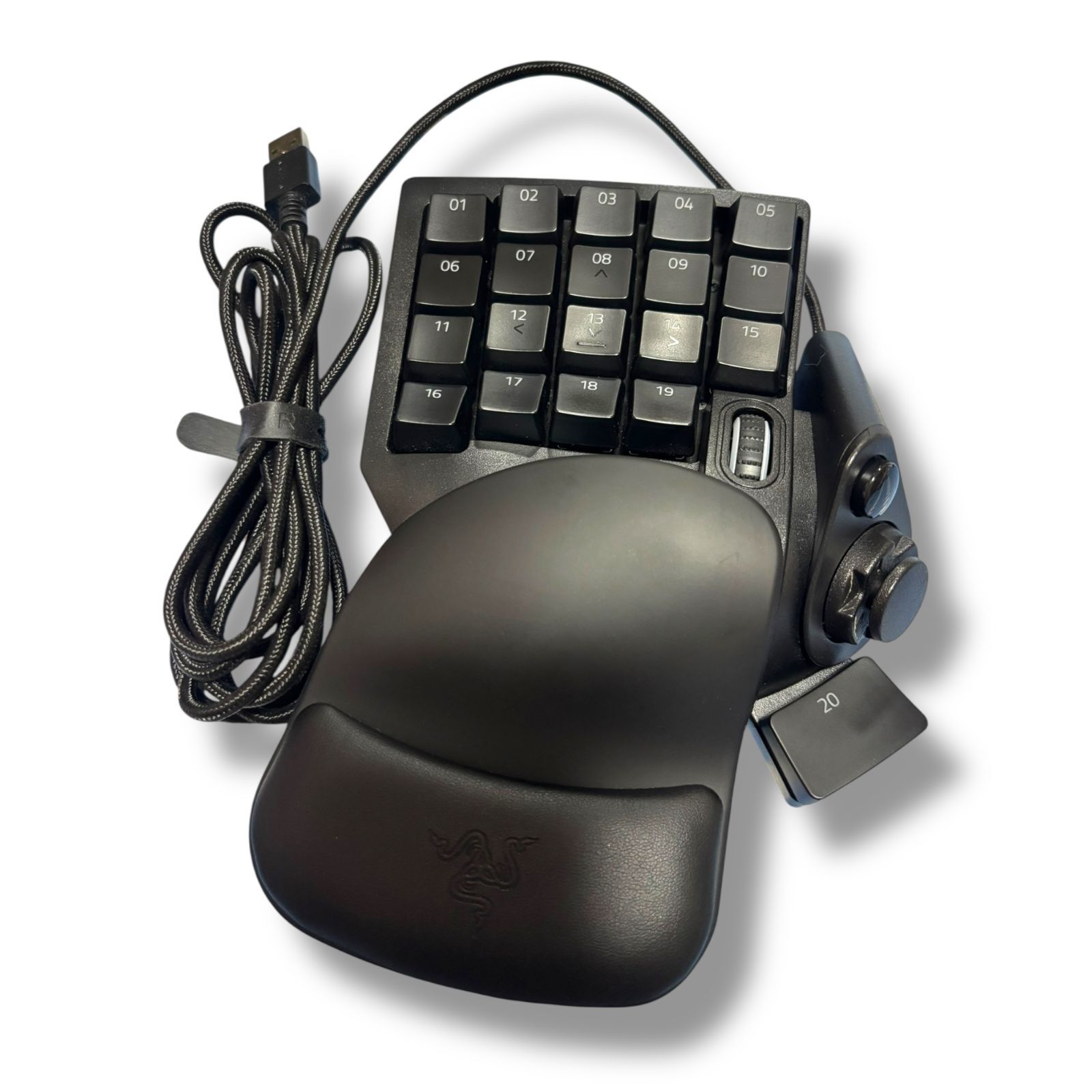 管理番号2853 Razer Tartarus Pro 左手キーパッド 20個のアナログ動作スイッチ ホイール付 8方向サムパッド 32キーすべてをカスタマイズ 日本正規代理店保証品 RZ07-03110100-R3M1