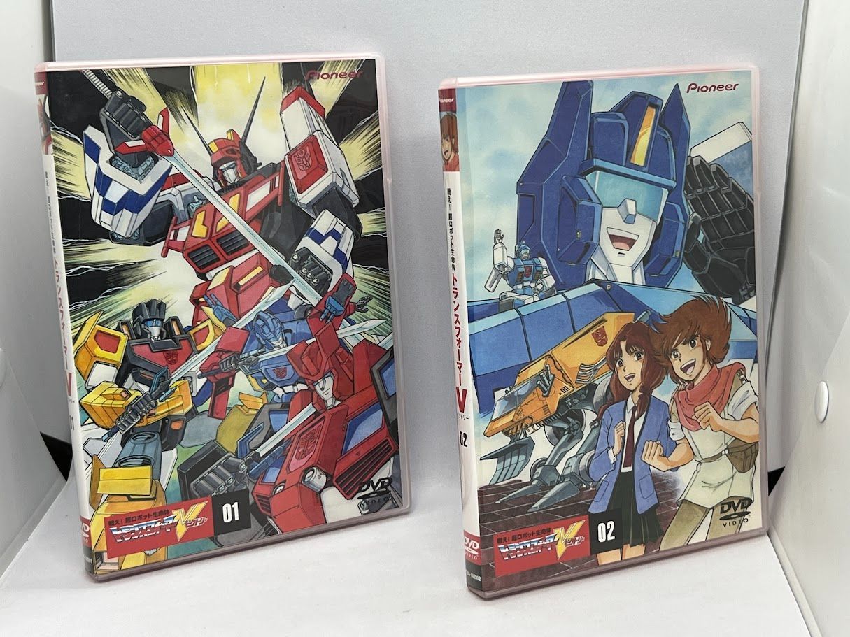 トランスフォーマーV DVD-BOX 1 (第1話~第24話収録/4枚組) アクションアニメ CD 【】トランスフォーマーV DVD-BOX 1 (第1話~第24話収録/4枚