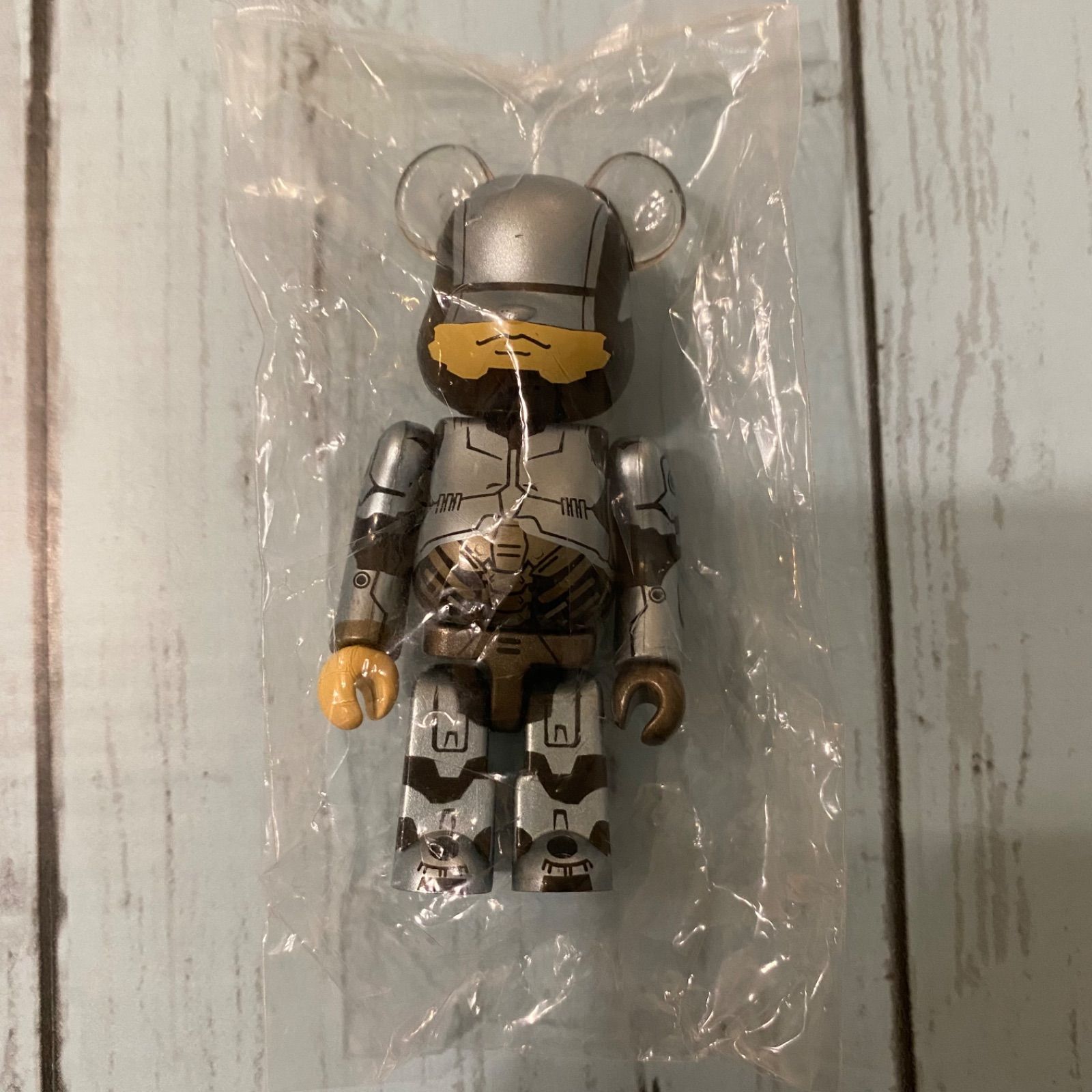 ベアブリック BE@RBRICK 100% ROBOCOP ロボコップ 3.0