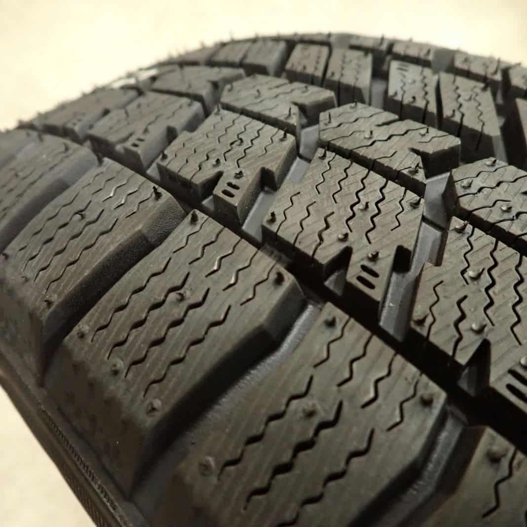 グッドイヤー アイスナビ