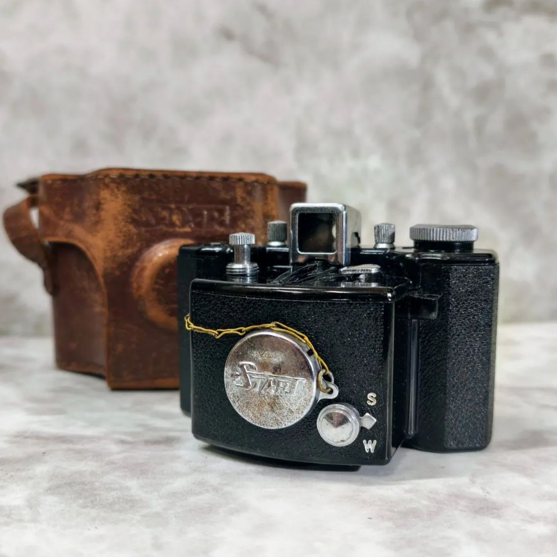 START 35 / 一光社 トイカメラ カメラ歴60年〜私にとって最初のカメラ体験は「Start 35」だっ