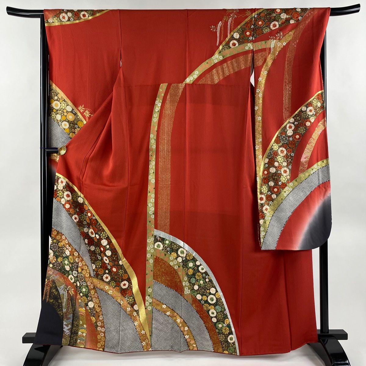 振袖 身丈164.5cm 裄丈66cm M 袷 花 松竹梅 金銀彩 ぼかし 茜色 正絹  