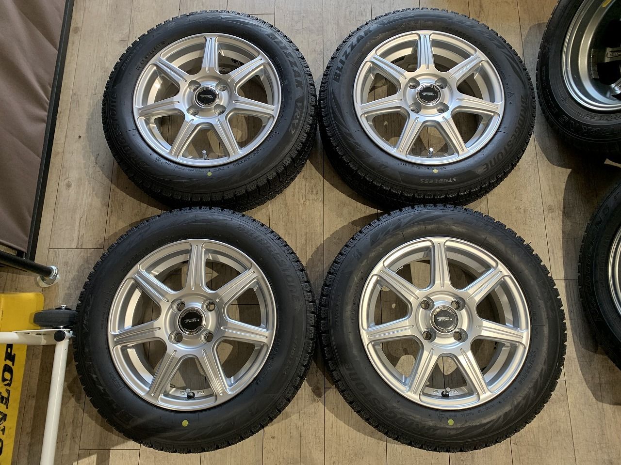 2509005 タイヤ♥ スタッドレス TOPRUN 14インチ 5.5J 39 PCD100 4H BRIDGESTONE BLIZZAK VRX2 165|65R14 2019年 タンク ルーミー トール パッソ ジャスティ 等