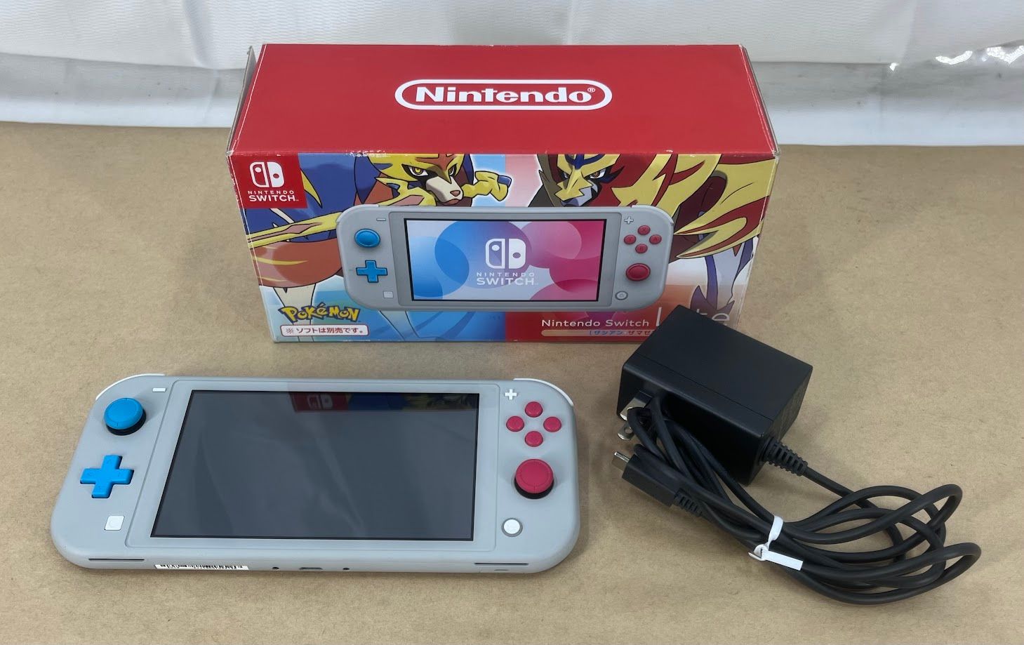 ジャンク品　Nintendo Switch Lite 本体 ザシアン・ザマゼンタ Amazon.co.jp: Nintendo Switch Lite ザシアン・ザマゼンタ