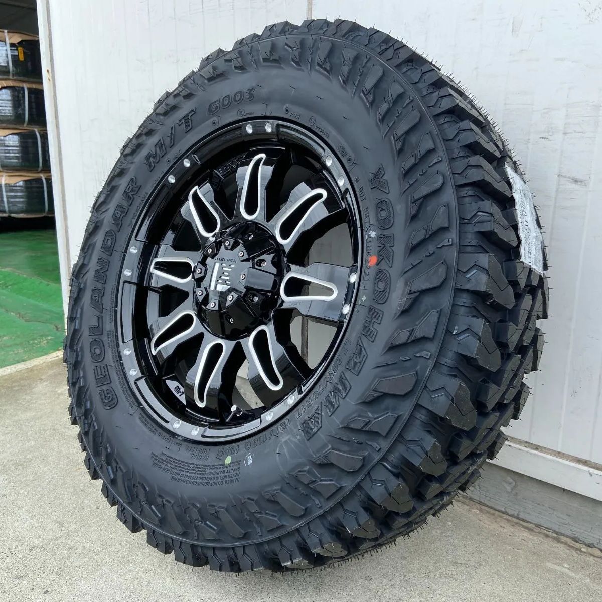 プラド ハイラックス FJ H3 タイヤホイールセット 17インチ Balano 