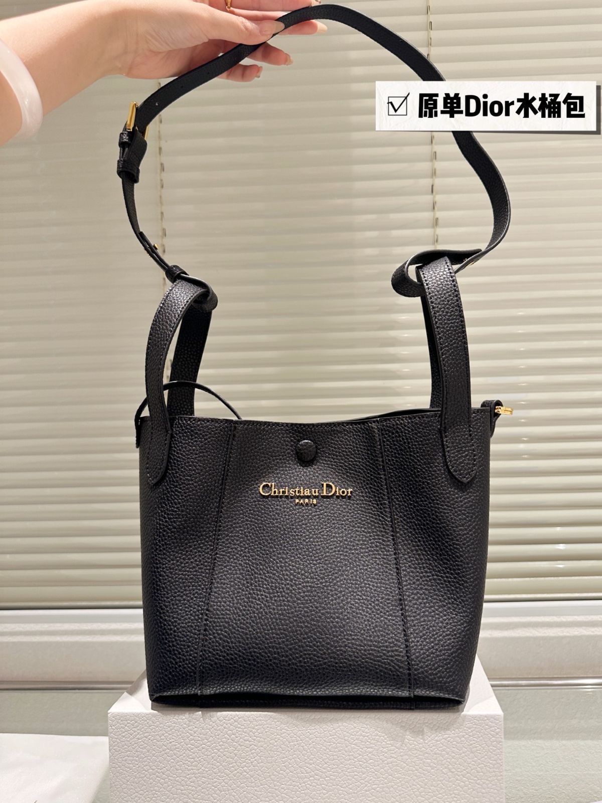 今日特価】Christian Dior Signaturea Bucket Bag 2025 SS New