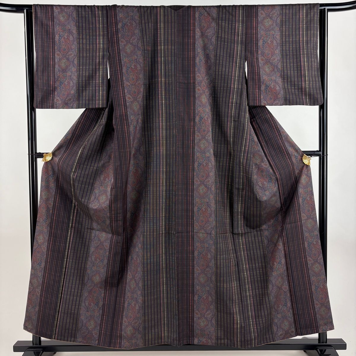 美品】 紬 身丈156.5cm 裄丈64cm M 袷 格子 草花 灰紫 正絹 秀品