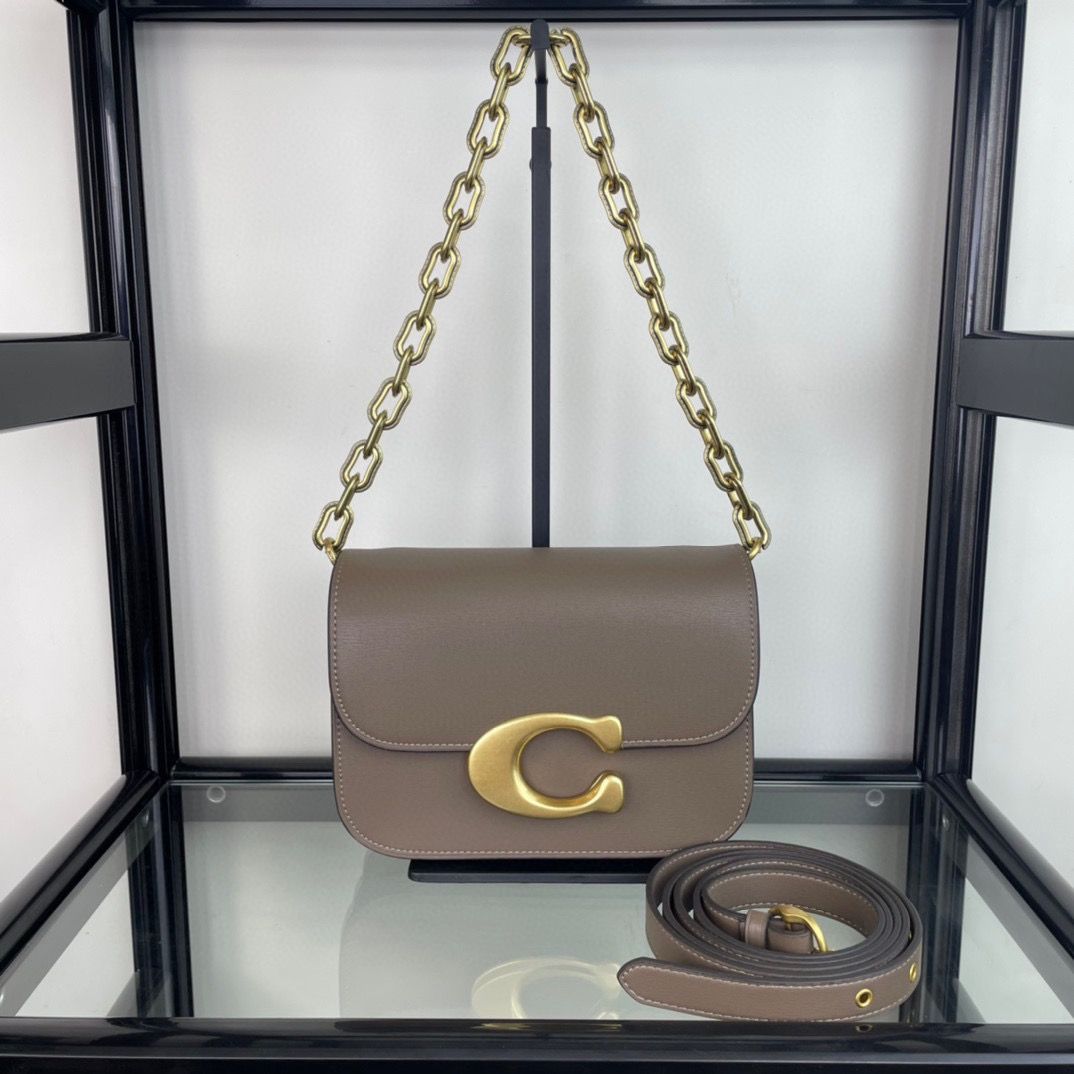 新品 COACH コーチ アイドル CM557 チェーンバッグ クロスボディバッグ  
