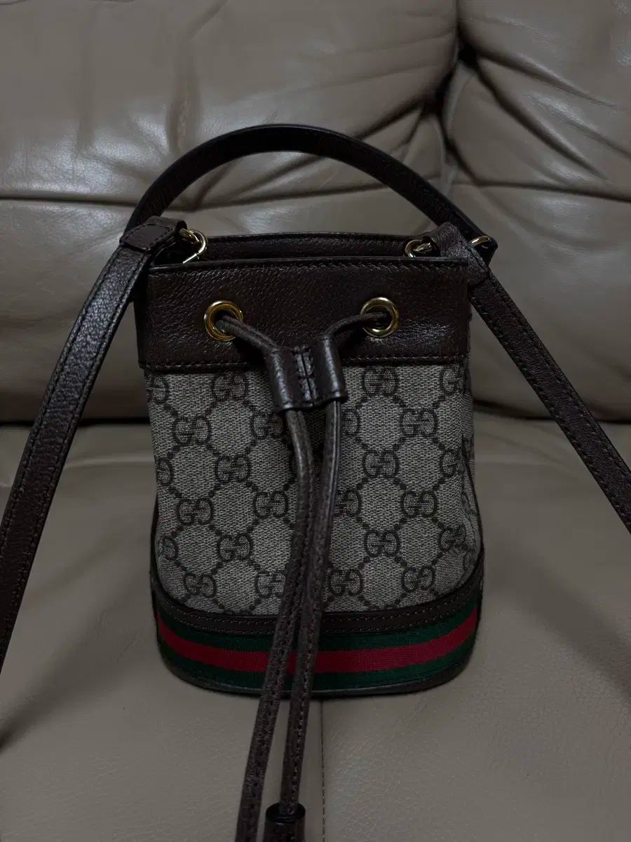 グッチ オフィディア ミニ バケットバッグ