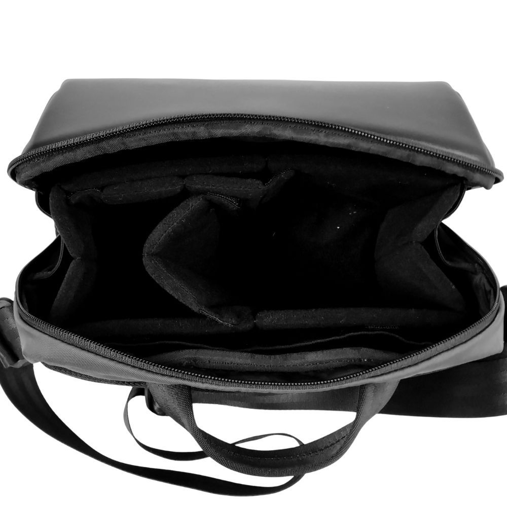 アルティザンアンドアーティスト ACAM-BS0003 Basalt Sling Bag