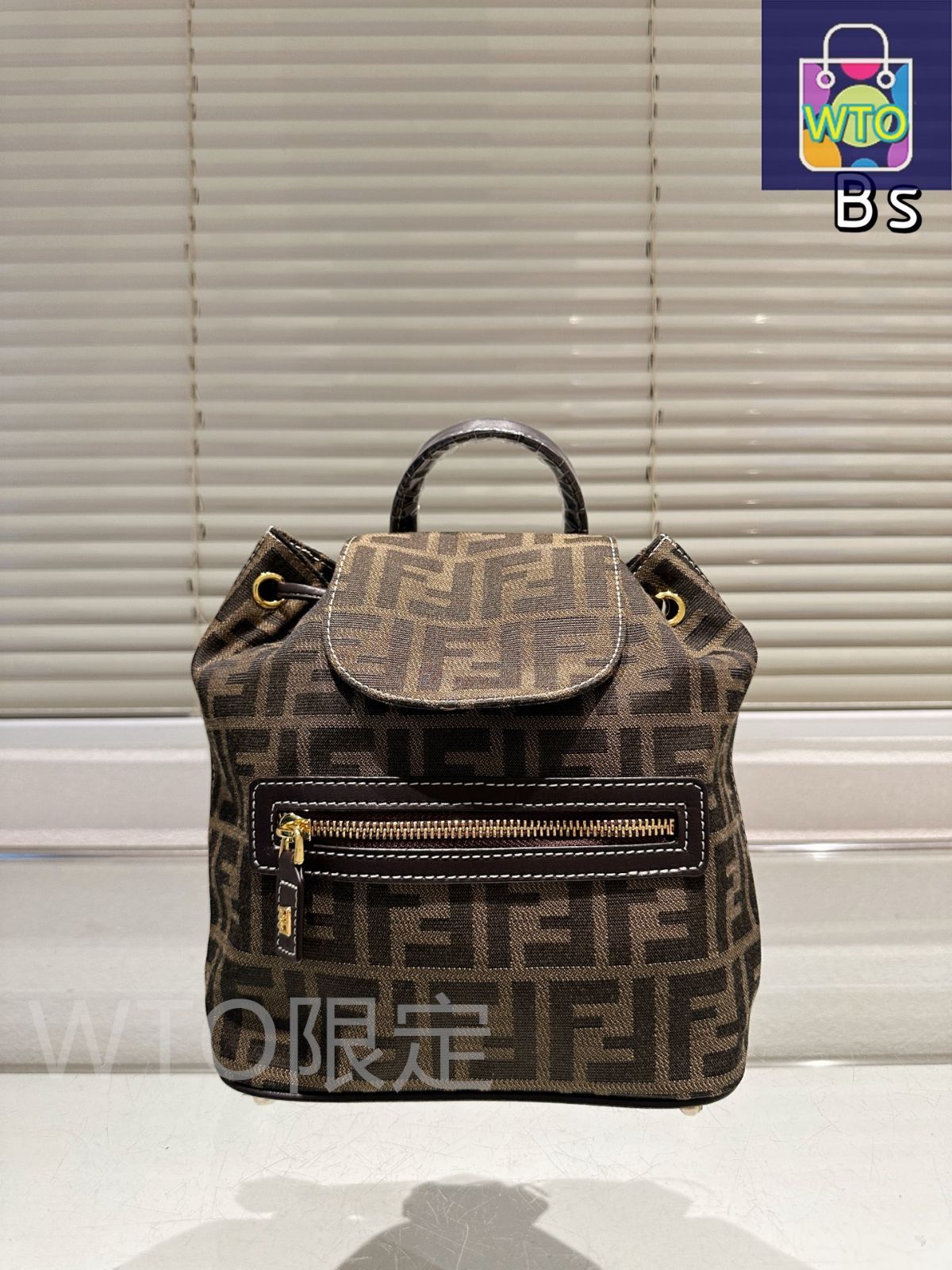 FENDI♡美品♡36 FENDI 極 美品 希少品 フェンディ ロゴ 金具 エピ レザー 本革