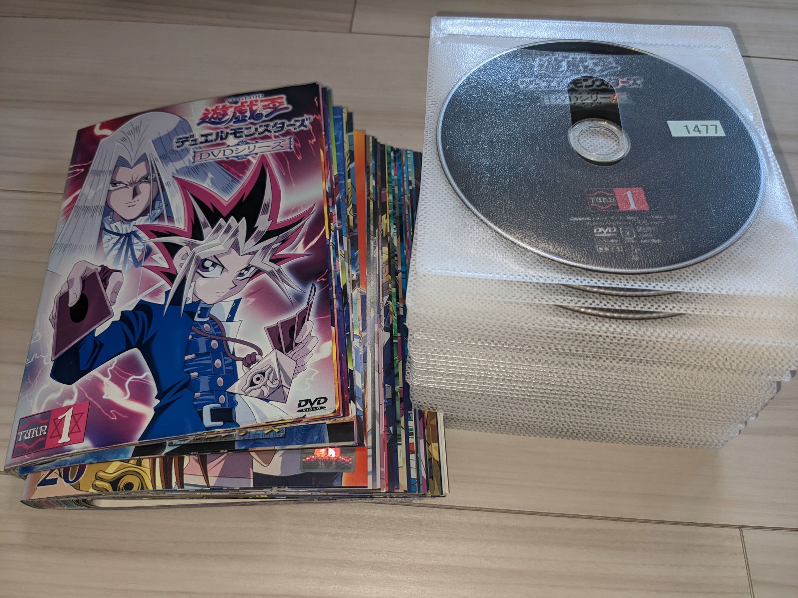 遊戯王デュエルモンスターズ　DVD 全巻セット　全56巻セット Amazon.co.jp: 遊☆戯☆王 デュエルモンスターズ [レンタル落ち