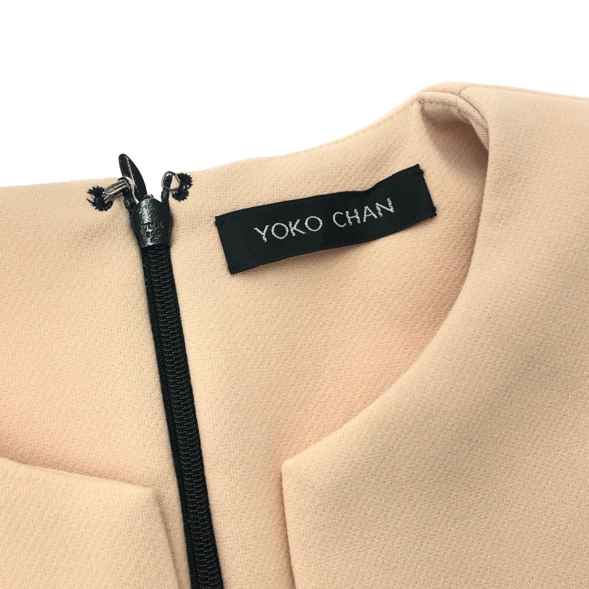 YOKOCHAN ヨーコチャン フレアスリーブスリットライン ブラウス  サイズ:38 YCB-59-118 ピンクベージュ  レディース  トップス YOKOCHAN ヨーコチャン フレアスリーブスリットライン ブラウス